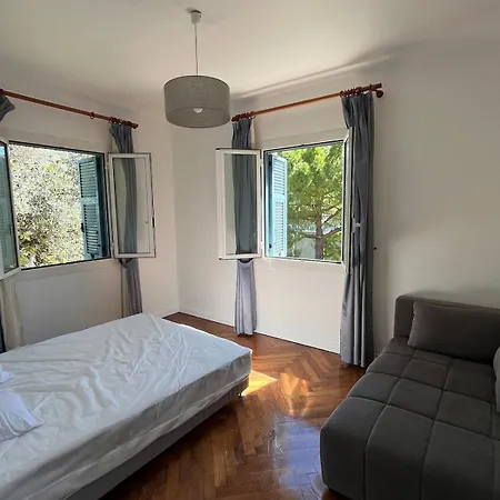 Seaside Jungle Retreat *