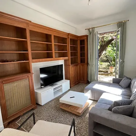 Вилла Seaside Jungle Retreat