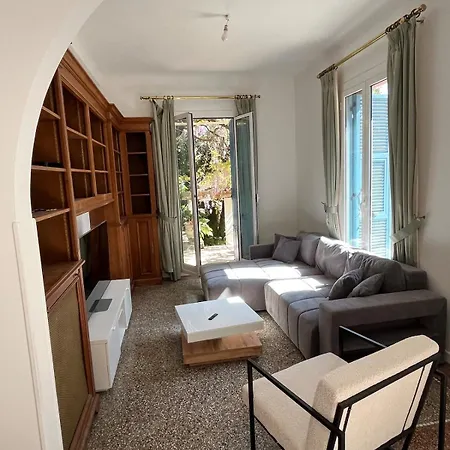 Villa Seaside Jungle Retreat *