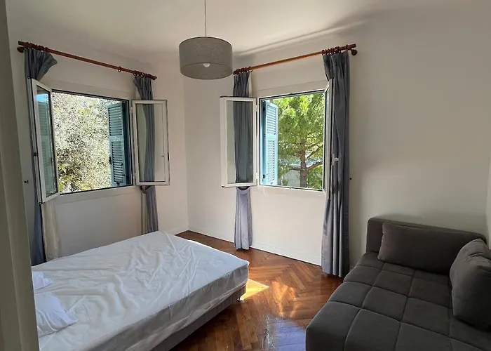 Seaside Jungle Retreat