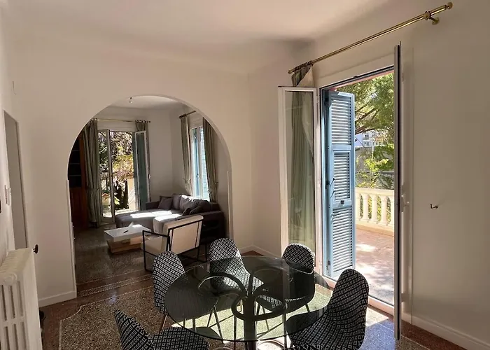Seaside Jungle Retreat Villa Nizza